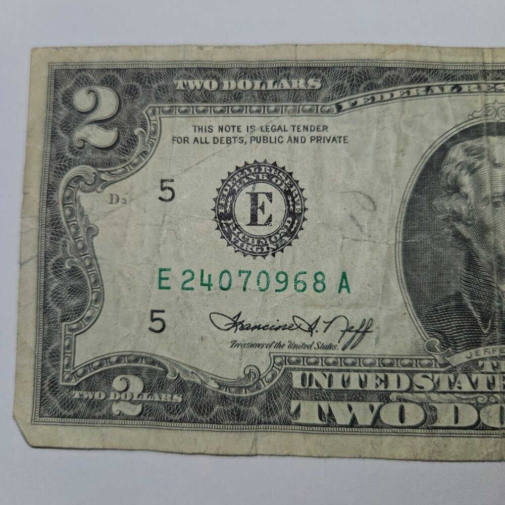 RARE 1976 Two Dollar Bill in Hard Sleeve - Circulated - (B380) - Picture 4 of 10